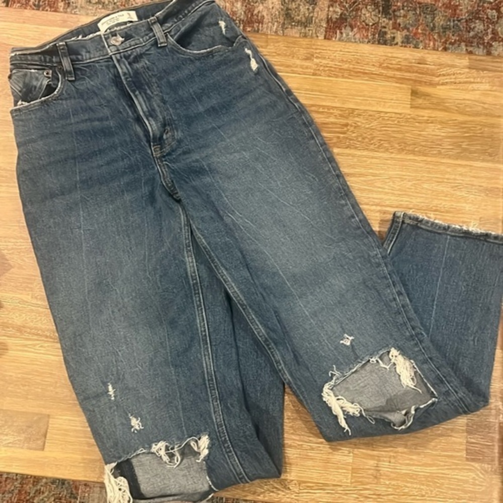 ABERCROMBIE 90s Straight Ultra High Rise Curve Love Jeans